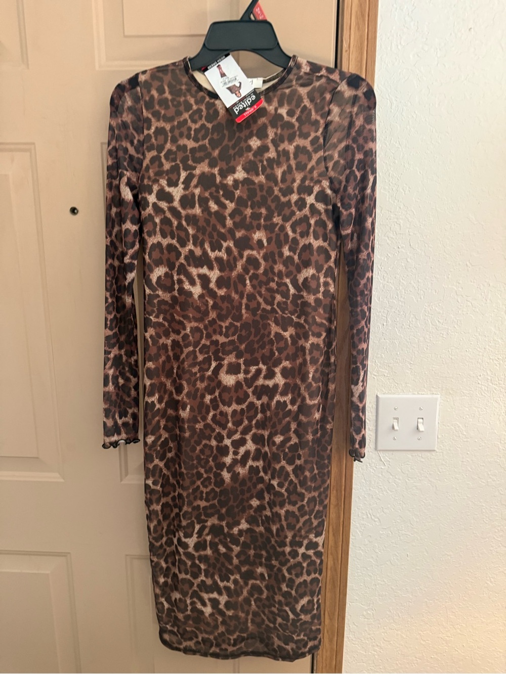 Leopard Print Long Sleeve Midi Dress - Unbranded